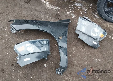 2021 Ram 1500 Big Horn 4X4 5'7 Box from USA, damaged, VIN 1C6SRFFT2MN674749